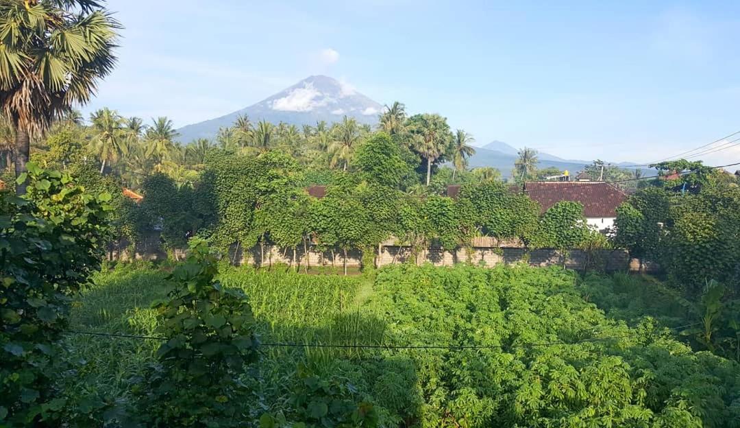 Black Sand Hostel Amed Luaran gambar
