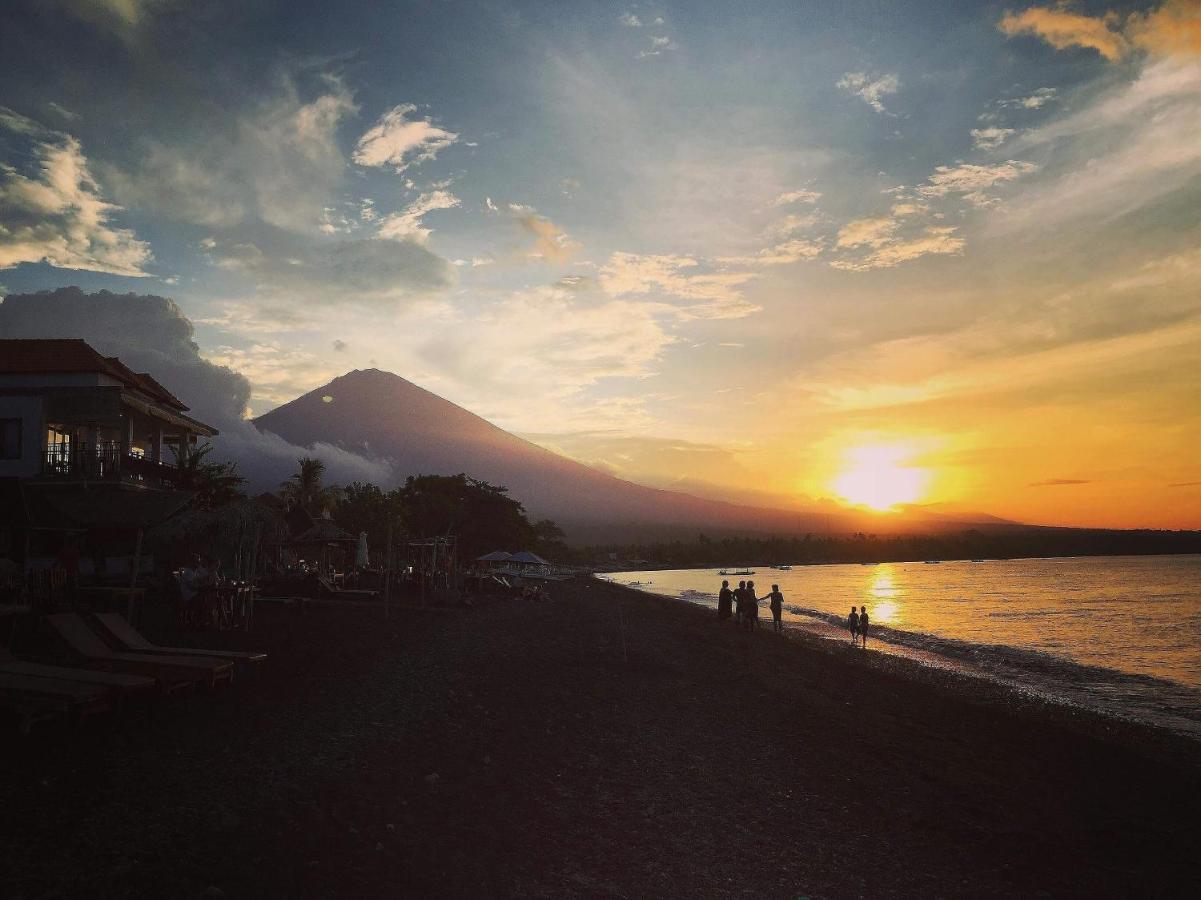 Black Sand Hostel Amed Luaran gambar