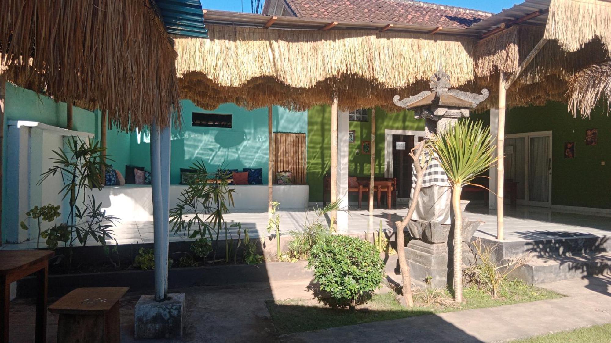 Black Sand Hostel Amed Luaran gambar