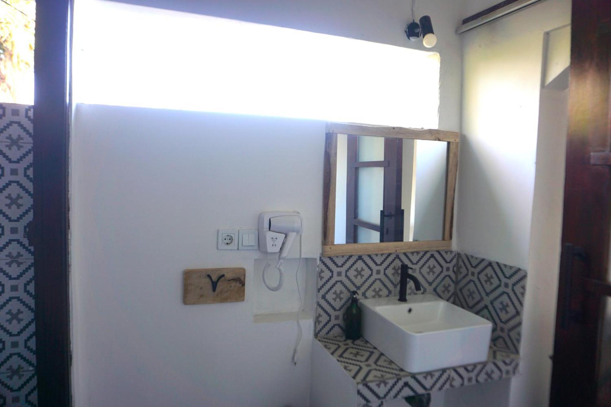 Black Sand Hostel Amed Luaran gambar